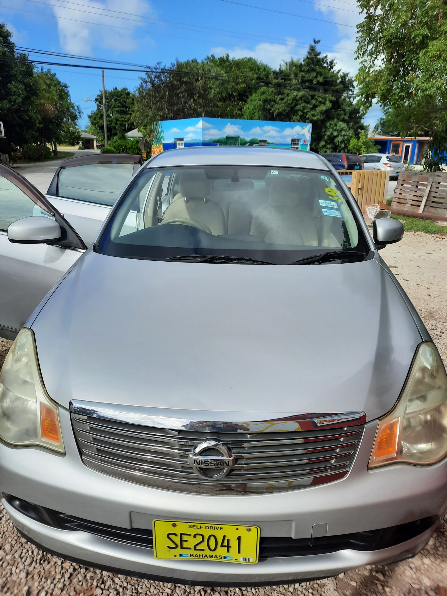 Nissan Bluebird M&W Johnson's Car Rental